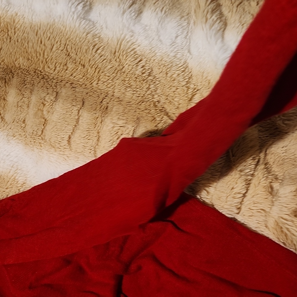 Sweater - Picture 4 of 4